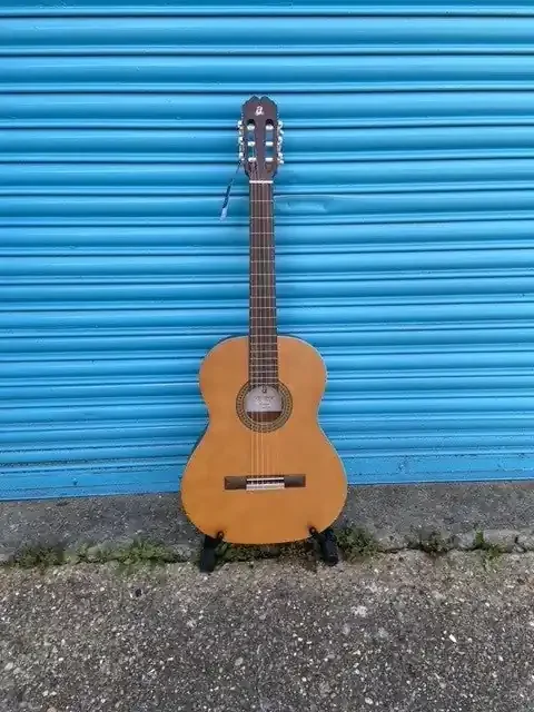 Admira Sevilla Classical Guitar