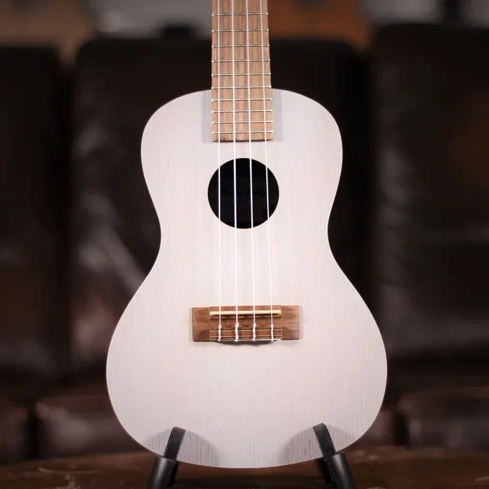 Baton Rouge VX2 Con Uke SnWhte