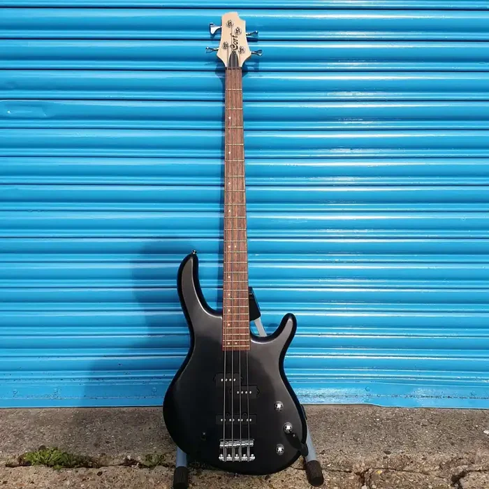 Cort Action PJ Bass (Open Pore)