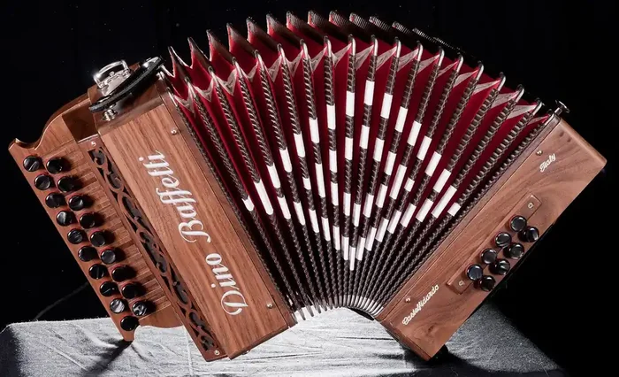 Dino Baffetti Super ii 2 voice 8 bass melodeon