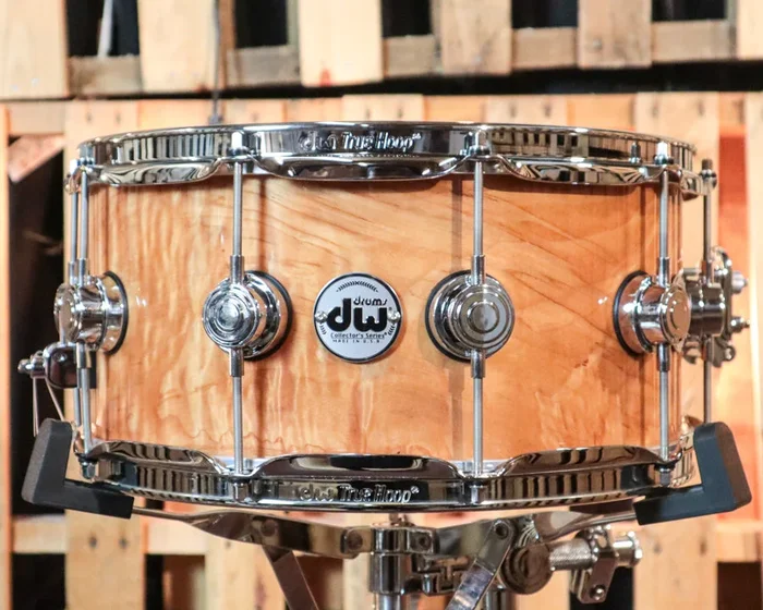 DW 6.5×14 Collector’s Maple Natural Lacquer over Olive Ash Burl Snare Drum – SO#1101163