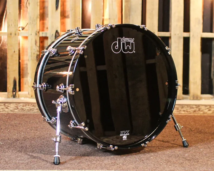 DW Performance Piano Black Lacquer Bass Drum – 14×22