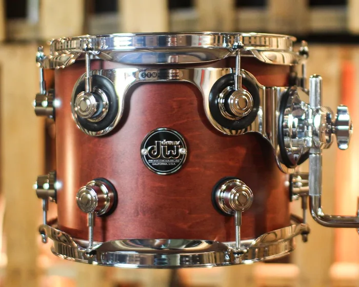 DW Performance Tobacco Stain Rack Tom – 8×10