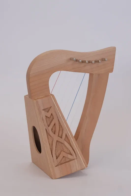 EMS 6 String Knee Harp