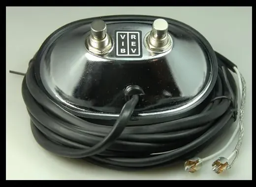 Fender Dual Reverb & Vibrato Footswitch – RCA Plugs