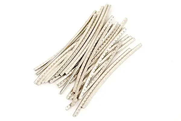 Fender Vintage-Style Guitar Fret Wire, Pre-Cut, Pre-Radiused, 24-Pack