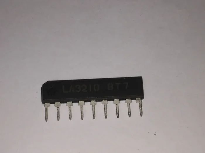LA3210 low noise equalizer amplifier with ALC semiconductor