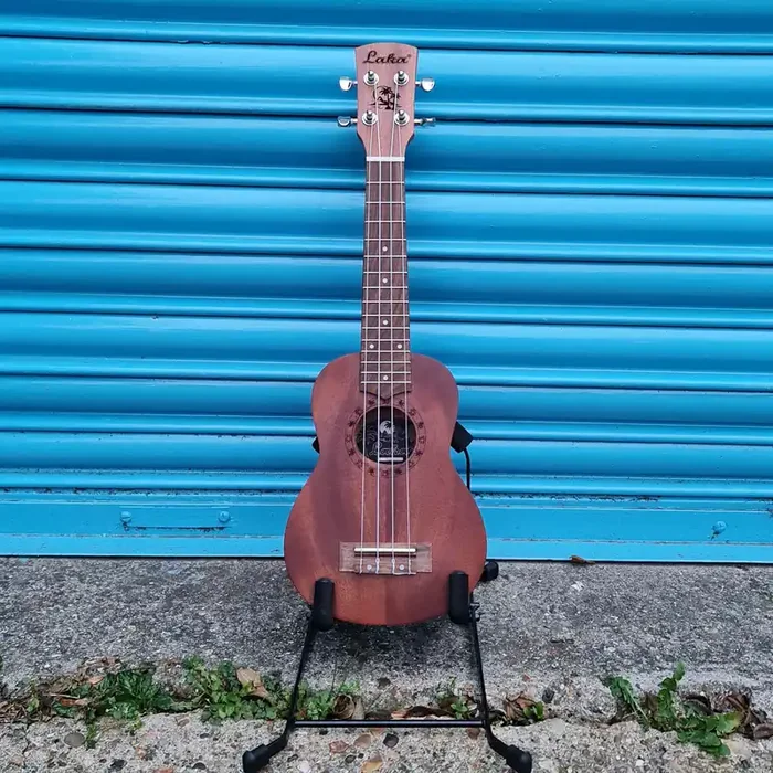 Laka VUS10 Soprano Ukulele (incl. Gigbag)
