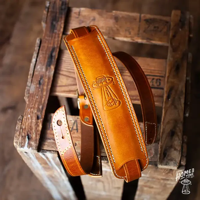 Lost Soul Leather handmade guitar strap – ‘Clint‘ Burnt Tan w/Cream thread