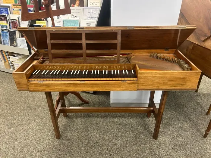 Morley 5 Octave Clavichord with Stand (Reconditioned)