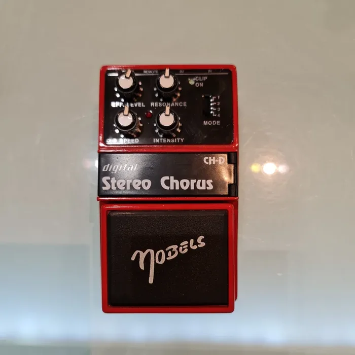Nobels Digital Stereo Chorus Effects Pedal