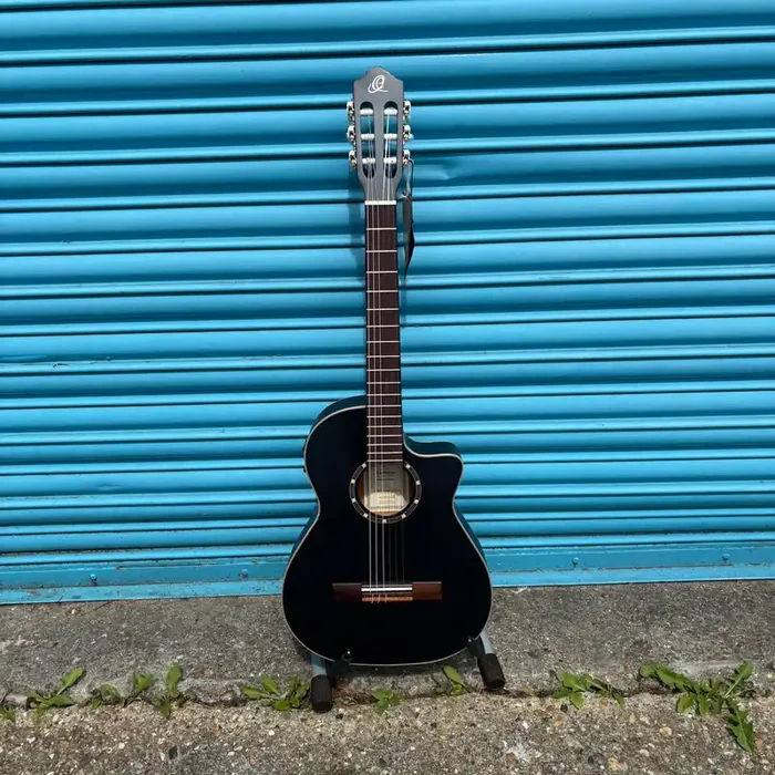 Ortega Family Series 3/4 Electro Classical Guitar – Satin Black with Padded Gig Bag –
