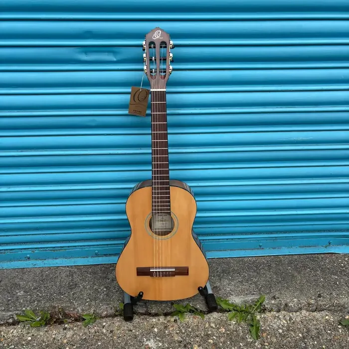 ORTEGA Student Series 1/2 Classical Guitar – Natural