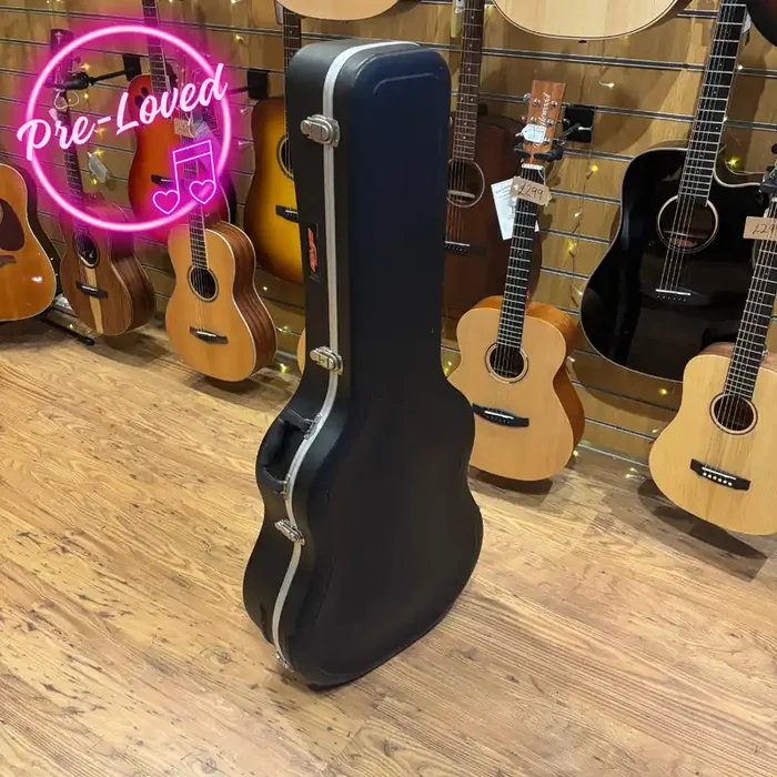 Pre-Loved SKB Acoustic Dreadnought Economy Guitar Case