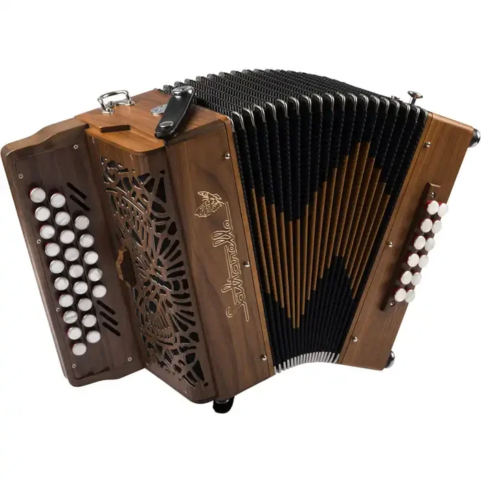 Saltarelle Le Romané, 2.5 row 3 voice melodeon/diatonic accordion