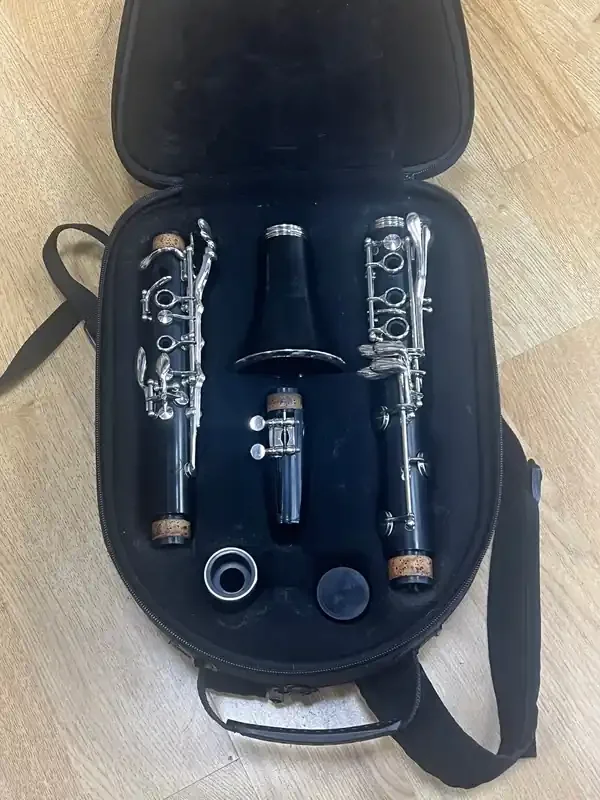 USED Jupiter JCL631 Mk II Bb clarinet outfit 9