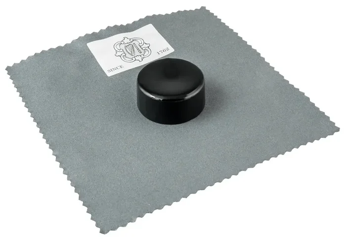 W. E. Hill & Sons Dark Rosin – Violin, Viola, Cello