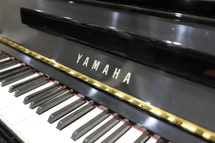 Yamaha U30 B1 Upright Piano (Secondhand) – 4719380